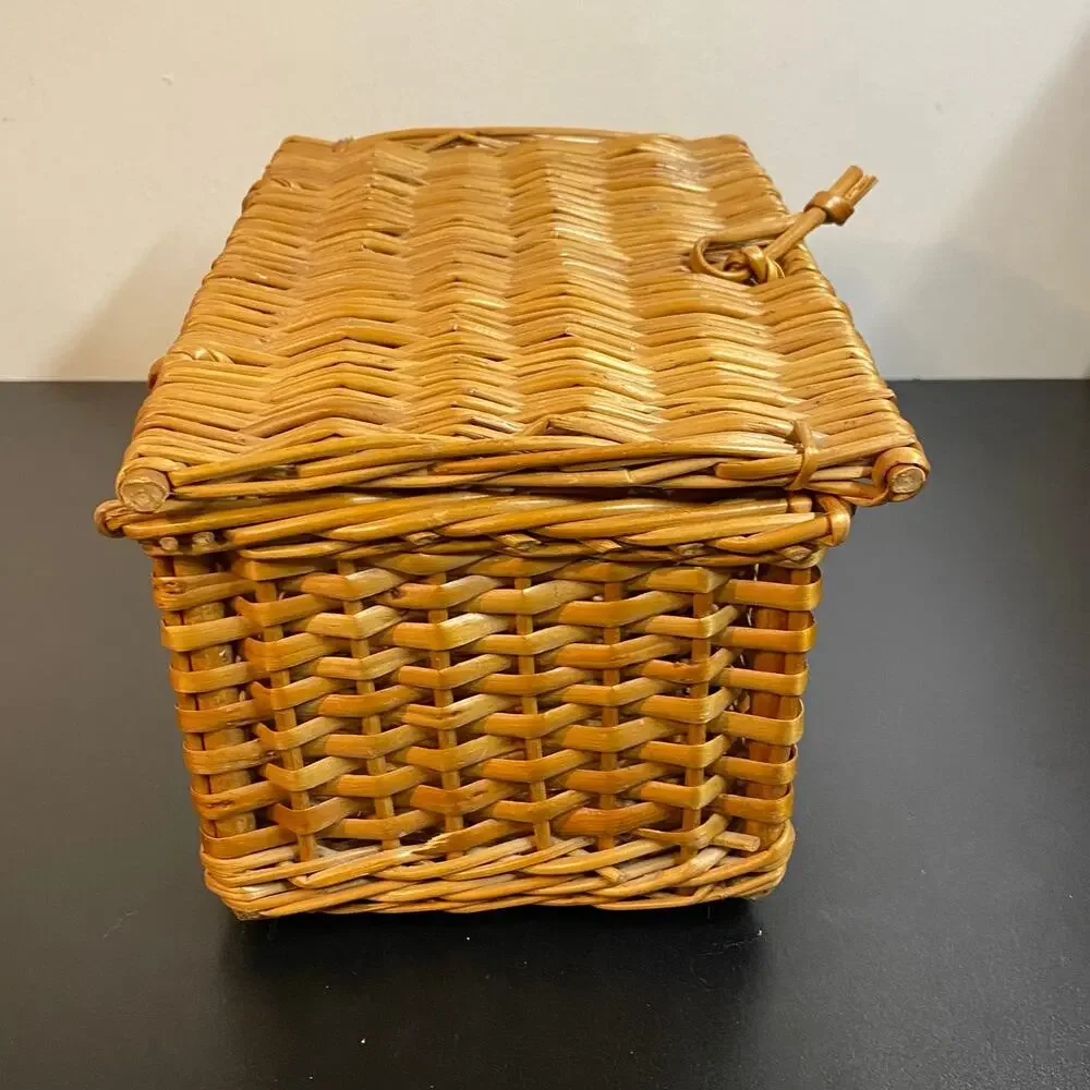 Small Vintage Handwoven Wicker Trinket Chest Basket with Hinged Lid